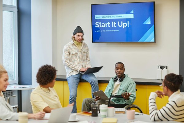 What Are the Best Strategies to Revolutionize Marketing Practices for UK Businesses?